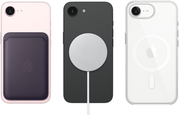 Un iPhone 17e rosa chiaro mostrato da dietro con portafoglio MagSafe in tessuto FineWoven agganciato, iPhone 17e nero mostrato da dietro con alimentatore MagSafe agganciato, iPhone 17e bianco mostrato da dietro con custodia MagSafe trasparente agganciata